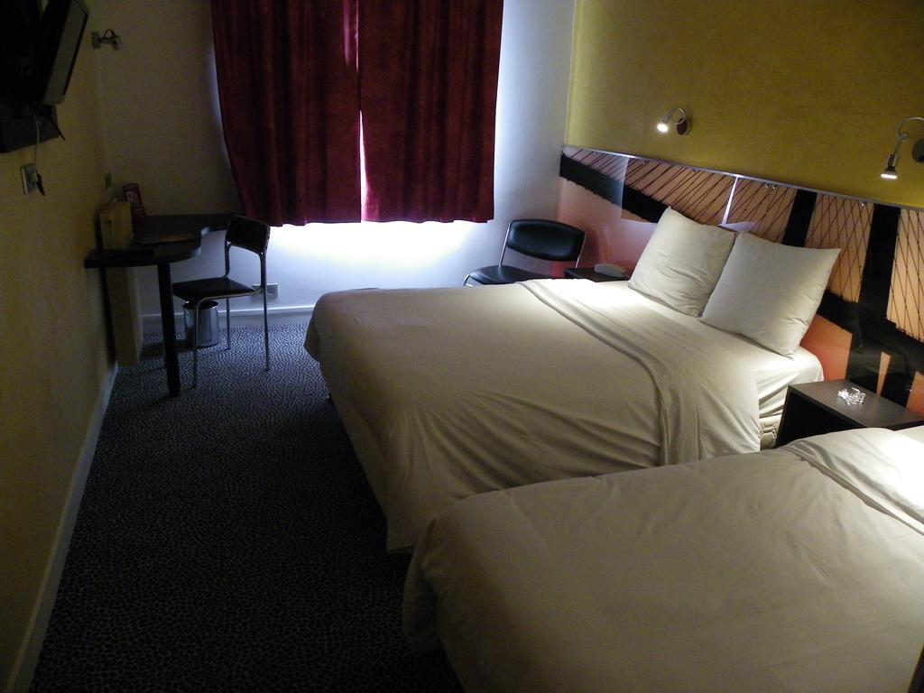 Saint-Doulchard Hotel Logitel חדר תמונה