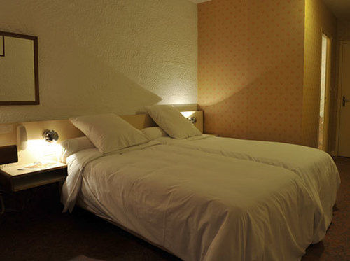 Saint-Doulchard Hotel Logitel מראה חיצוני תמונה